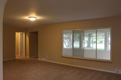 2555 E Livingston Ave, Columbus, OH 43209 - photo 3