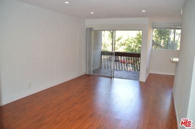 6050 Canterbury Dr unit F205, Culver City, CA 90230 - photo 2