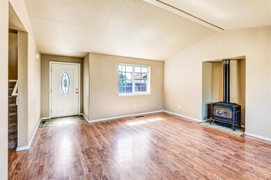 2823 SW 26th Ct, Redmond, OR 97756 - photo 2