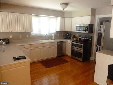 19 Upton Way, Sewell, NJ 08080 - photo 4