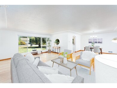 Living Room/Dining Room