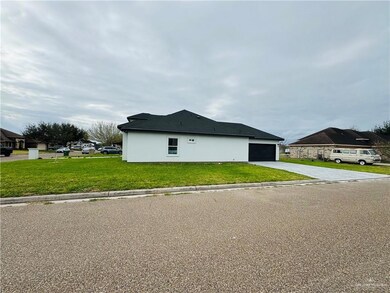 849 Ashley Ave, Alamo, TX 78516 - photo 4