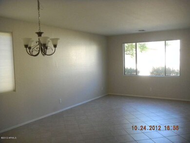 LIVING/DINING AREA