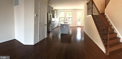 42418 Dogwood Glen Square, Sterling, VA 20166 - photo 5