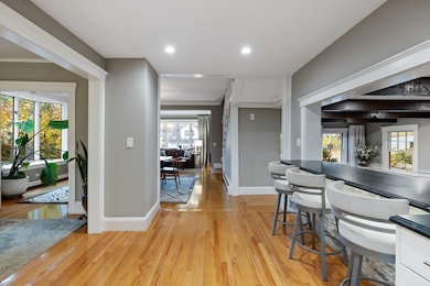 25 Curtis St, Marblehead, MA 01945 - photo 4