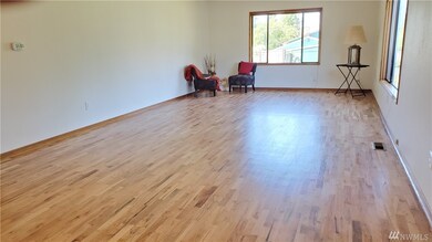 3304 Sunset Dr W, University Place, WA 98466 - photo 4