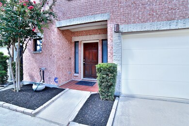 3734 Main Plaza Dr, Houston, TX 77025 - photo 4