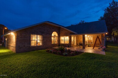 20 Laurel Ridge Break Ormond-large-002-1