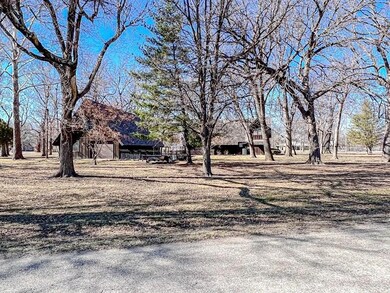 1015 Morgan Ave, Parsons, KS 67357 - photo 5