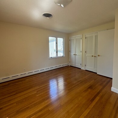 725 Vfw Pkwy unit 2, Boston, MA 02132 - photo 6