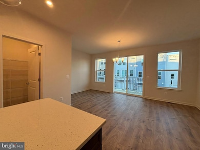 17952 Alicia Ave unit 1, Dumfries, VA 22026 - photo 5