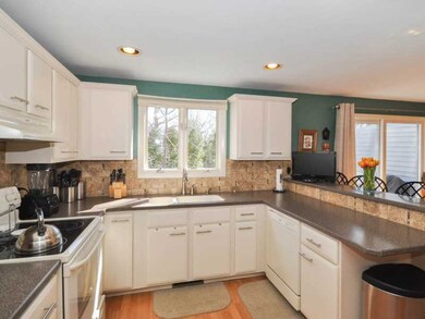 320 Westmoreland St unit B2, Narragansett, RI 02882 - photo 6