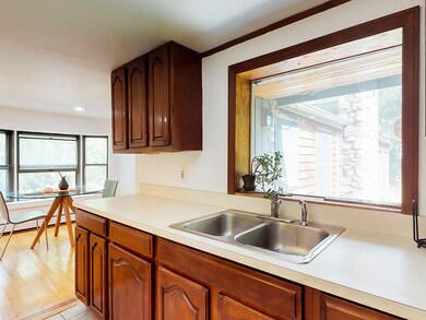 11-Kitchen9