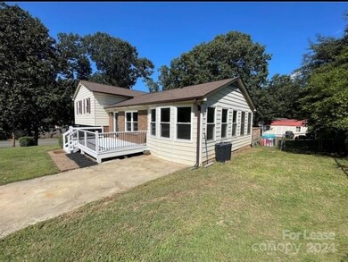 100 Rockledge Dr, Gastonia, NC 28052 - photo 2