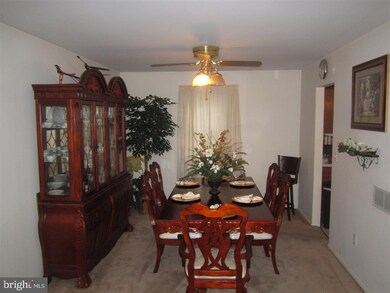 303 Sweetbriar Dr, Harrisburg, PA 17111 - photo 2