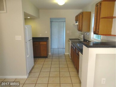 132 Lambert Dr, Manassas Park, VA 20111 - photo 7