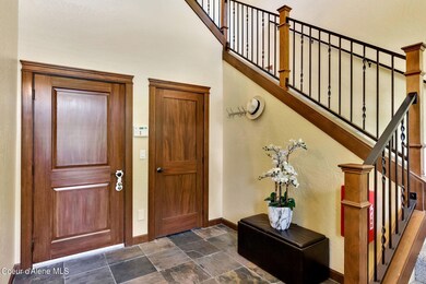 10-web-or-mls-SkyLight - Kevin-24