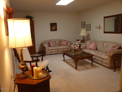 17435 N 102nd Dr, Sun City, AZ 85373 - photo 4