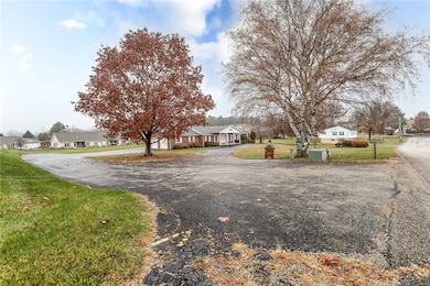 104 Industry Ln, Uniontown, PA 15401 - photo 4