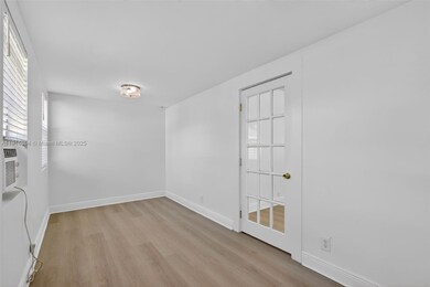 123 N Ocean Breeze unit B, Lake Worth, FL 33460 - photo 5