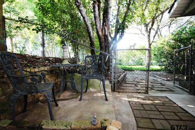 1411 1411 Milam Dr, Tyler, TX 75701 - photo 7