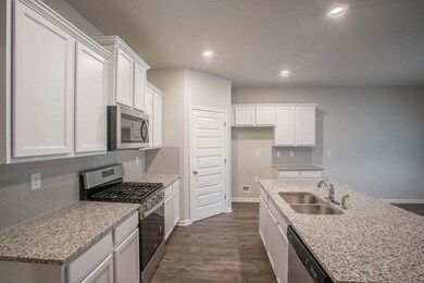 Island with sink & dishwasher