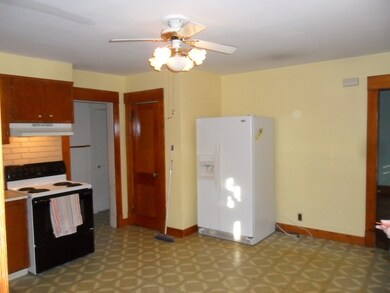 87 Abbe Ave unit 89, Springfield, MA 01107 - photo 3