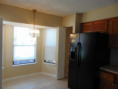 4290 Melissa Ct W, Jacksonville, FL 32210 - photo 3