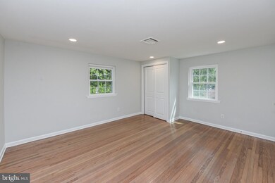 638 E Manoa Rd, Havertown, PA 19083 - photo 7