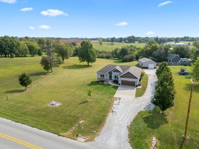 4615 SE Powers Dr, Runnells, IA 50237 - photo 3