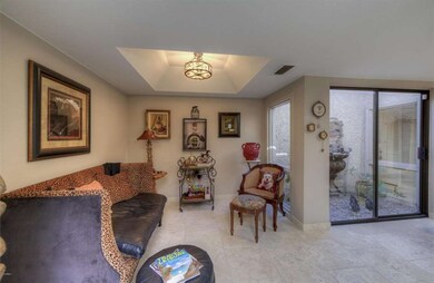 007_Breakfast Nook - Atrium