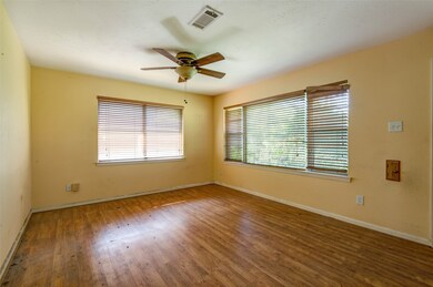 1826 Viking Dr, Houston, TX 77018 - photo 6