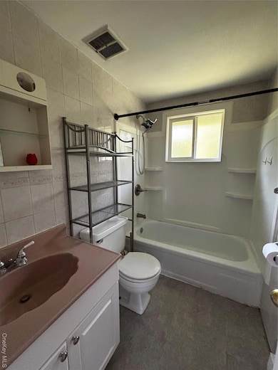 804 Parr Meadow Dr, Newburgh, NY 12550 - photo 7