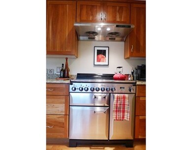 256 Hillcrest Rd, Needham, MA 02492 - photo 3