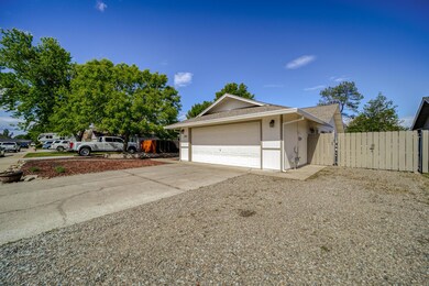1765 Sterling Dr, Redding, CA 96003 - photo 3