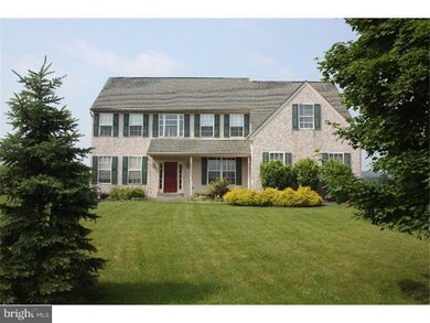 206 Penn Dr, Spring City, PA 19475 - photo 2