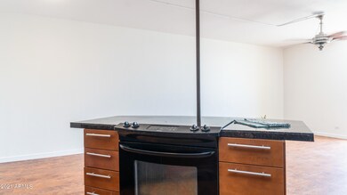 207 W Clarendon Ave Unit 2A-23