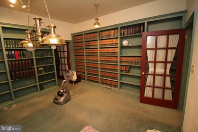 522 Washington St, Reading, PA 19601 - photo 3