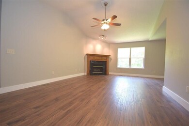 8643 Stoner Ln, Rogers, AR 72756 - photo 2