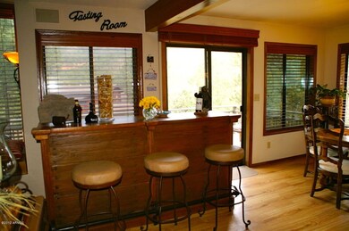 Wet bar