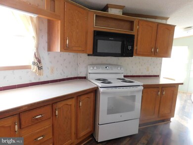 2294 Russell Rd, Berryville, VA 22611 - photo 4