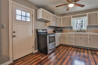 unlisted-address, Nashua, NH 03062 - photo 4