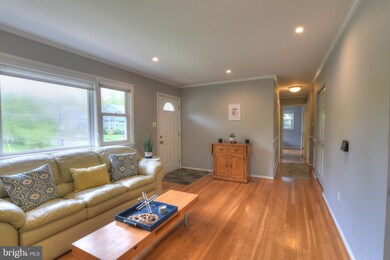 213 Patrick St SW, Vienna, VA 22180 - photo 6