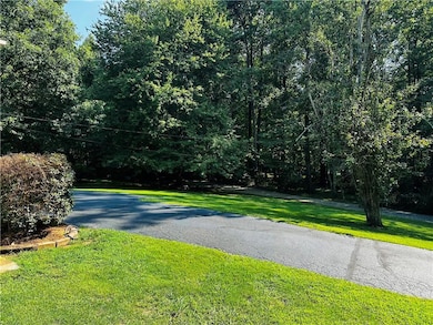 368 Dixon Rd, Demorest, GA 30535 - photo 6