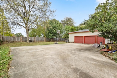 1017 College St, Columbus, MS 39701 - photo 5