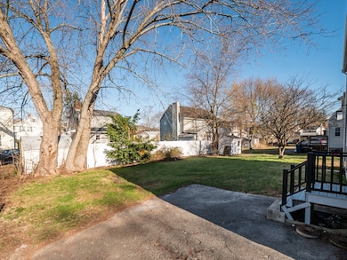 25 Paragon Rd, West Roxbury, MA 02132 - photo 5