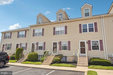 31 Carriage Knoll Ct, Langhorne, PA 19047 - photo 3