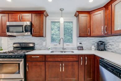 11 James Tighe Rd, Randolph, MA 02368 - photo 4