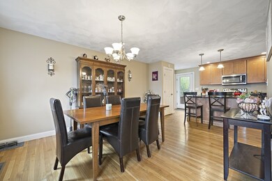 10 Peach Tree Ln, Danvers, MA 01923 - photo 3