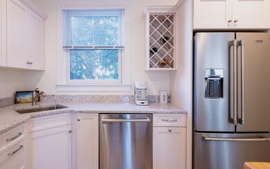 20 Perry St unit 1, Newport, RI 02840 - photo 6